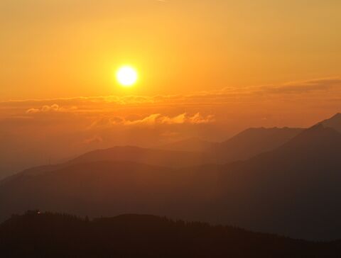 Sonnenuntergangsstimmung am Gipfel